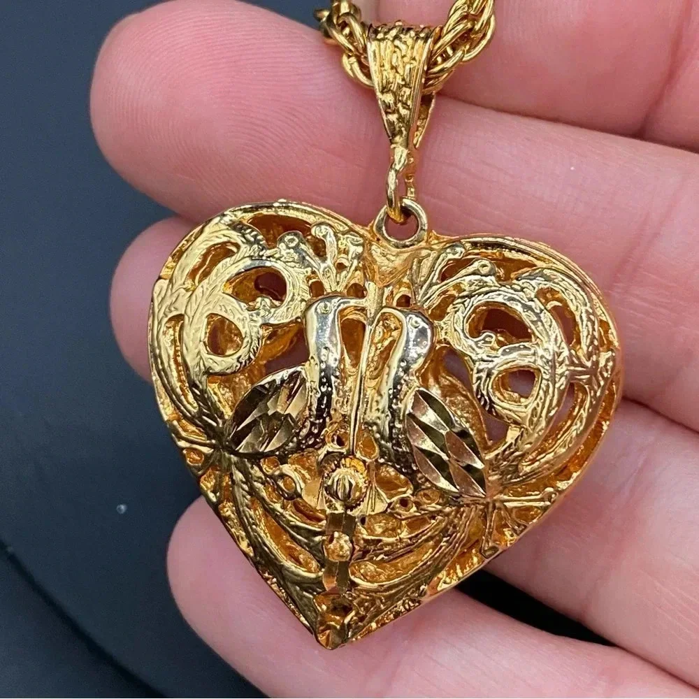 Vintage Puffy Heart Necklace in Gold Tone